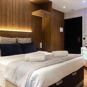 Hotel DAOS